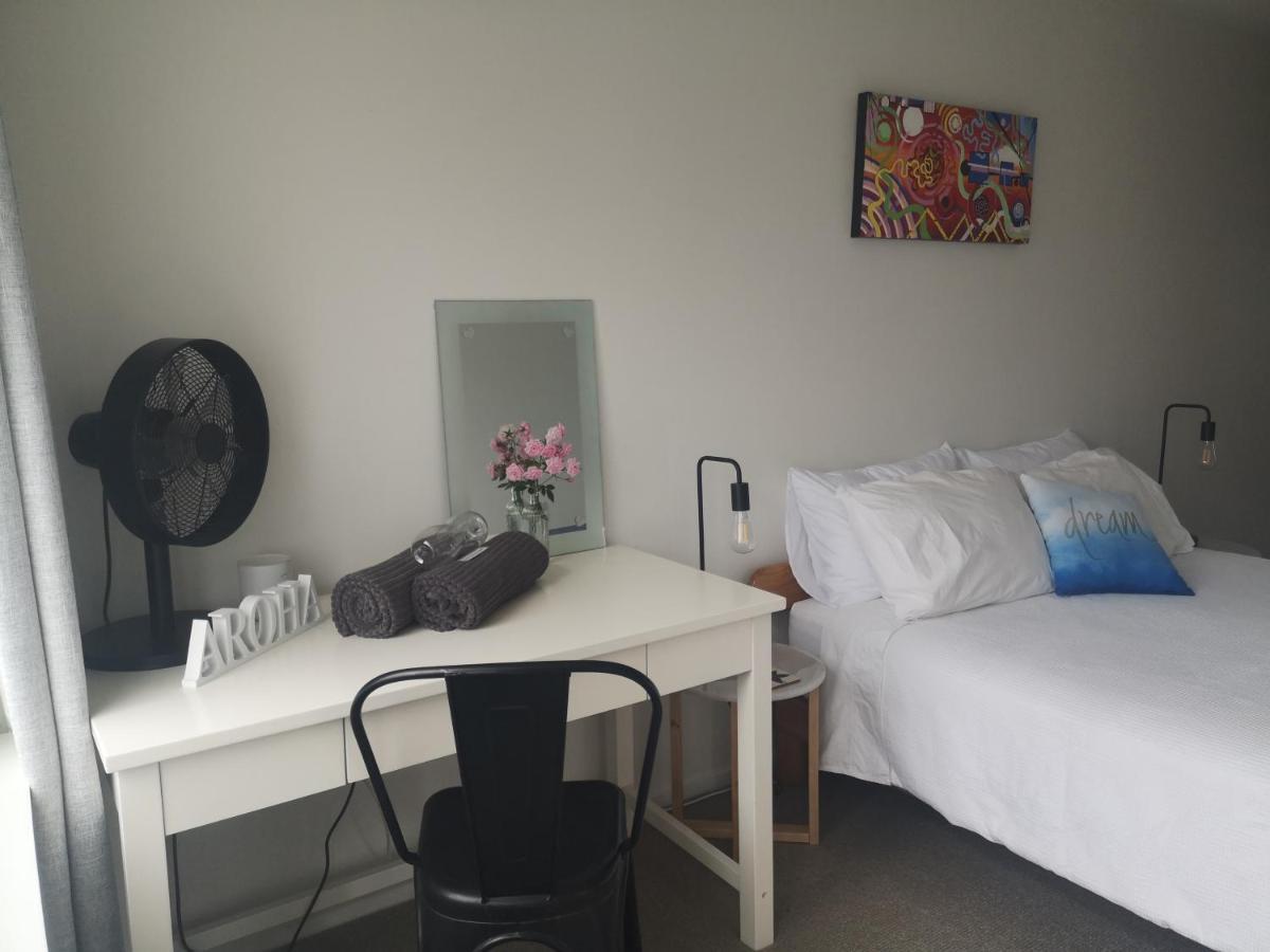 Pool House - One Bedroom Self Contained Unit Motueka Exterior photo